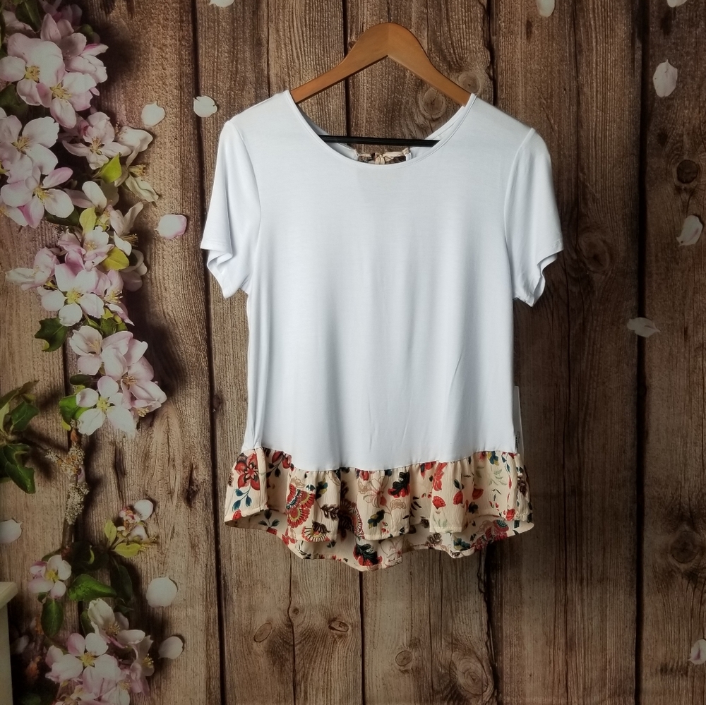 Caslon ruffled hem top size S NWT